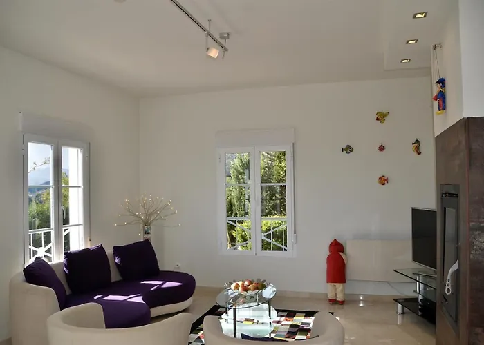 Villa With Panoramic Sea Views