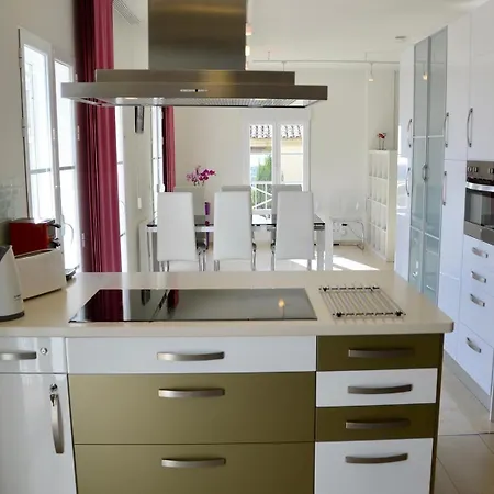 With Panoramic Sea Views Villa *