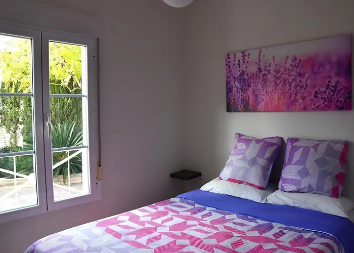 Villa With Panoramic Sea Views *