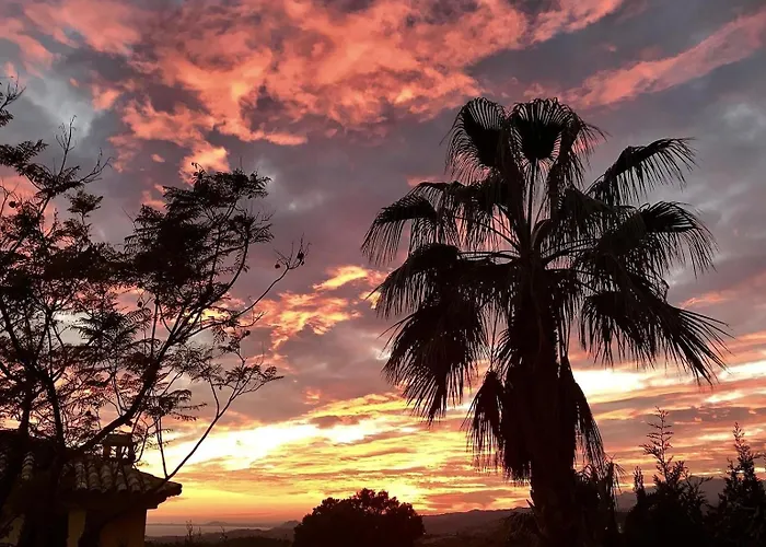 With Panoramic Sea Views *